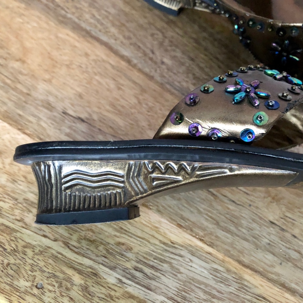 Vintage Bronze Decorative Sandals Size 6.5 - Picture 7 of 9